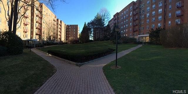 1st image of 1304 Midland Ave APT B22