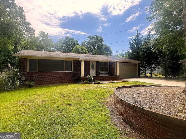 210 Sanders Rd, Athens, GA 30605