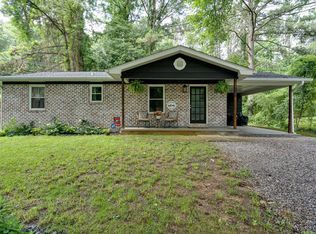 308 Pledger Pkwy, La Fayette, GA 30728