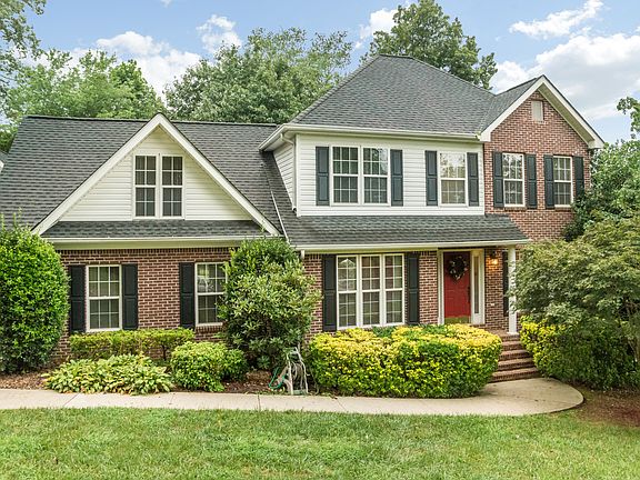 2nd image of 317 Mill Creek Trl NE