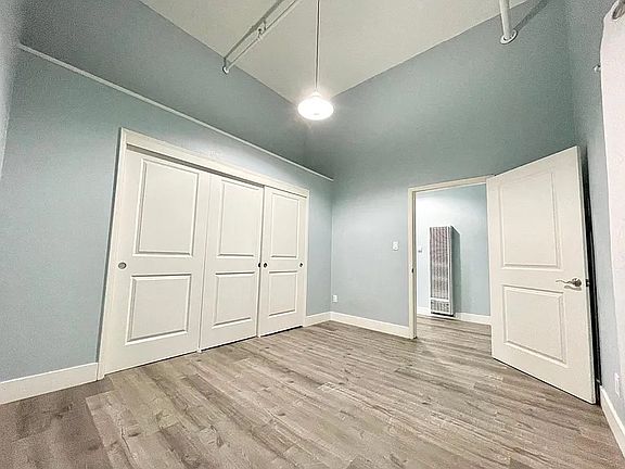 5th image of 371 12th St #1