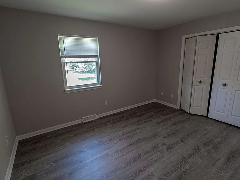 1912 Mirtle Grove Ct — Photo 22