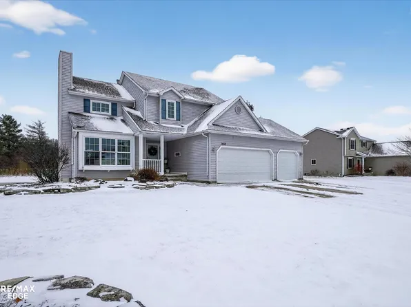 1462 Manistee Dr, Grand Blanc, MI 48439