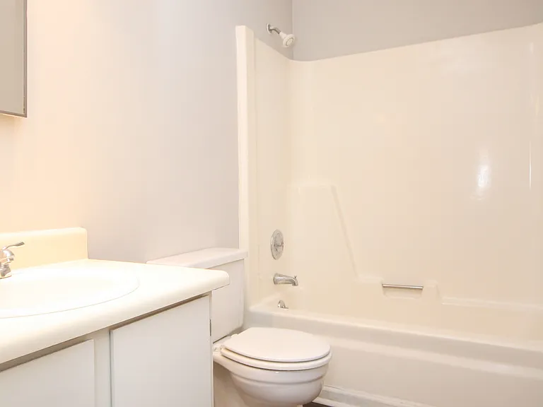 104A Westscott Dr — Photo 13