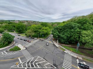 140 Van Cortlandt Ave W APT 7D, Bronx, NY 10463