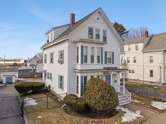 3rd image of 115 S Leyden St