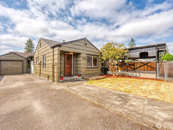 218 125th Street S, Tacoma, WA 98444