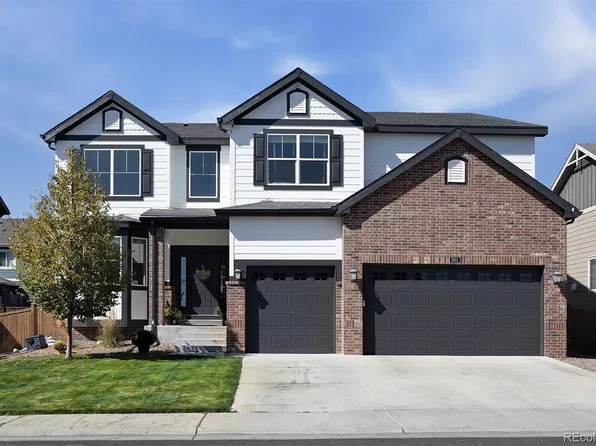 1911 Pinion Wing Circle, Castle Rock, CO 80108