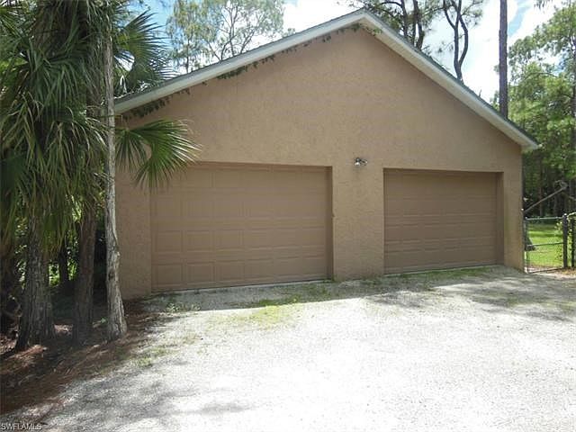 2nd image of 7065 Bottlebrush Ln
