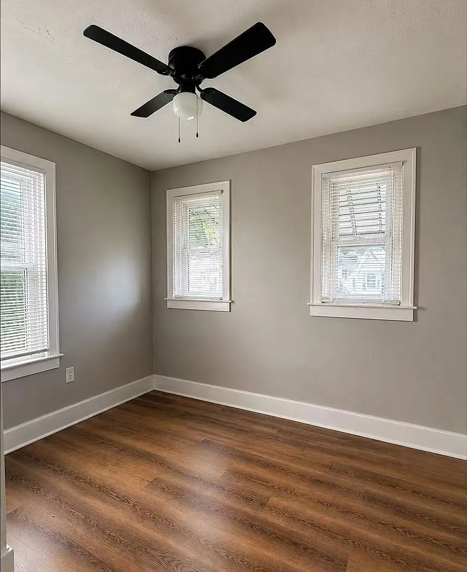 3 bed, 1200 sqft, $1,400 — Photo 3