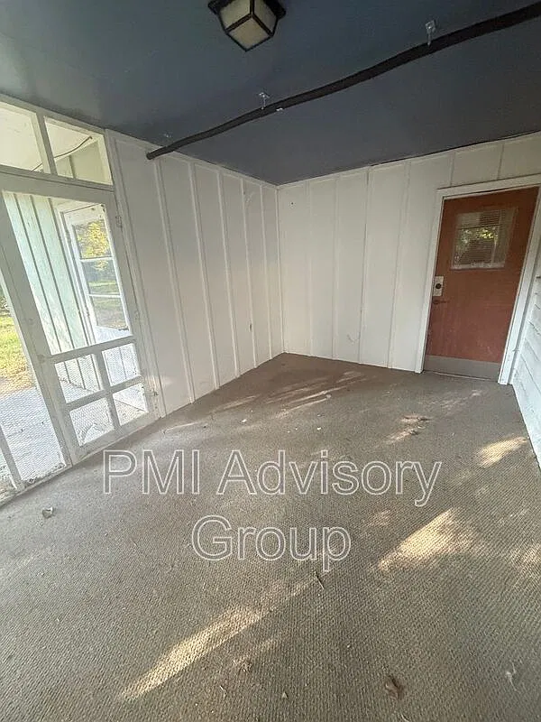 3 bed, 2.0 bath, 1638 sqft, $1,450 — Photo 3