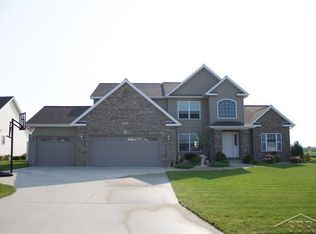 3646 Coachmans Ridge Dr, Saginaw, MI 48603