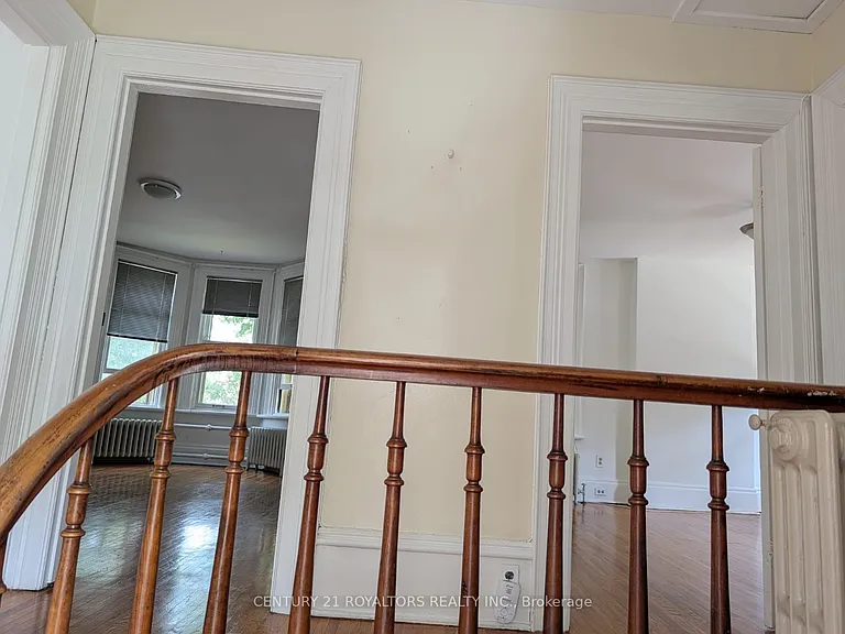 52 Wellington St S #2 — Photo 5