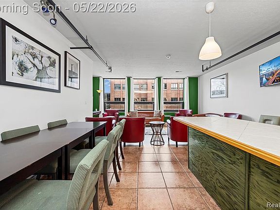 4th image of 207 N Main St #A