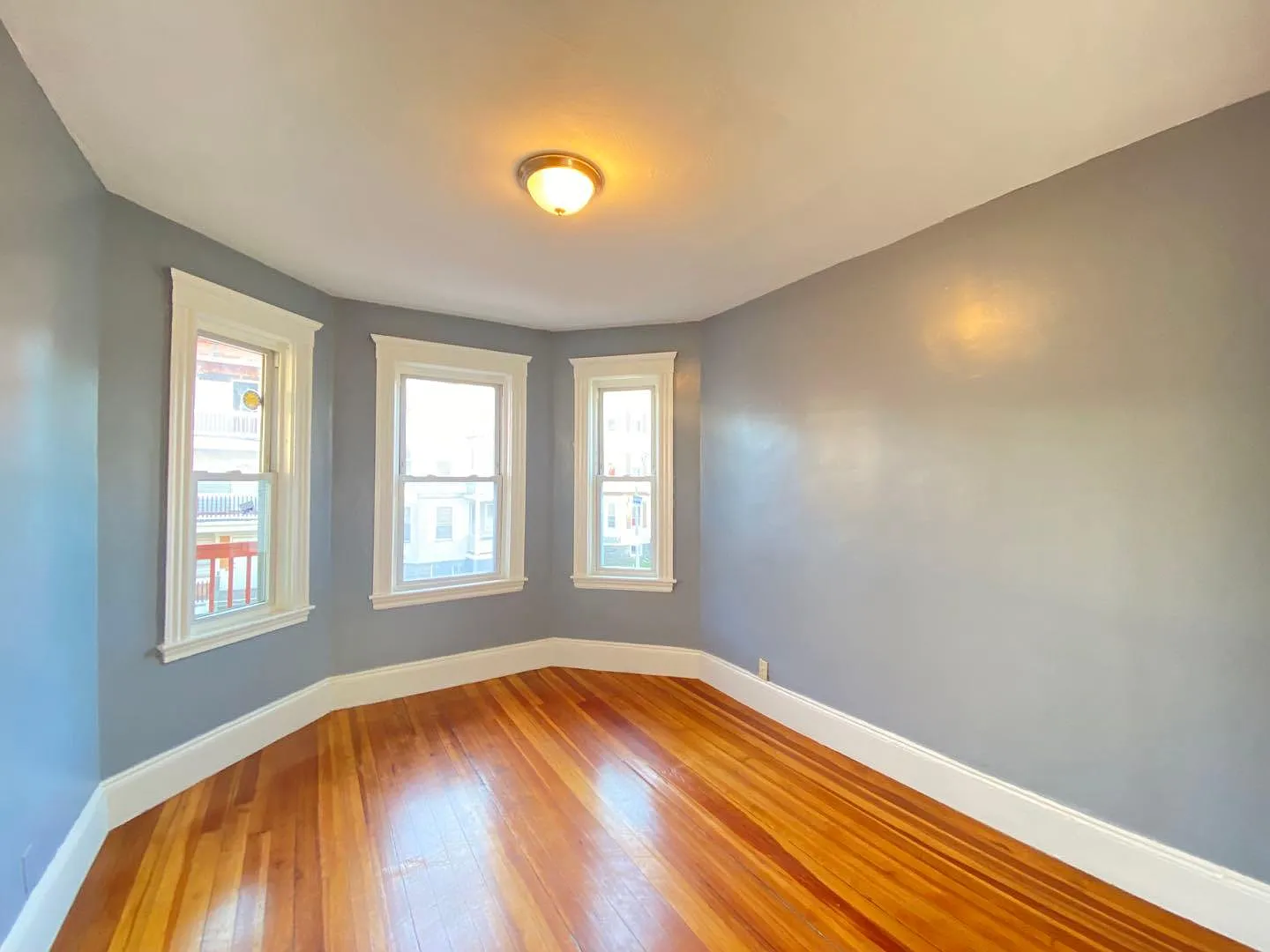 48 Woolson St — Photo 4