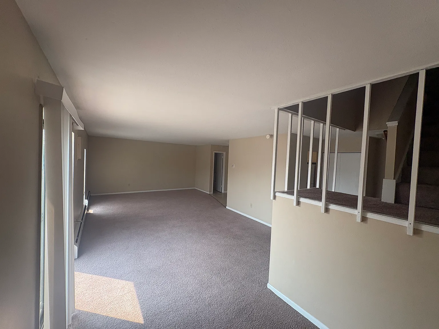 3 bed, 1.5 bath, 1500 sqft, $1,395 — Photo 2