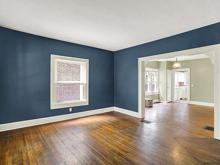 626 N Riley Ave — Photo 7