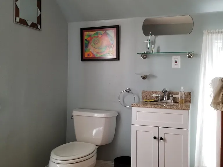 107 Asbury Ave — Photo 10