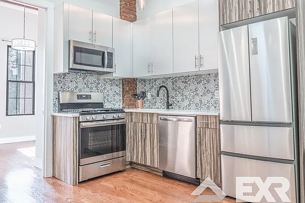 Rented by EXR | media 1