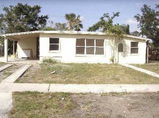 923 W Ilex Dr, Lake Park, FL 33403