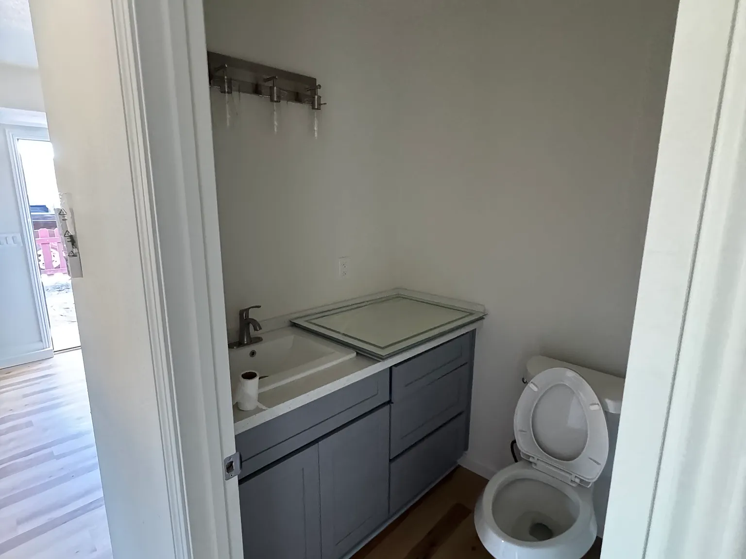 nice 2bed/1 bath new unit — Photo 3
