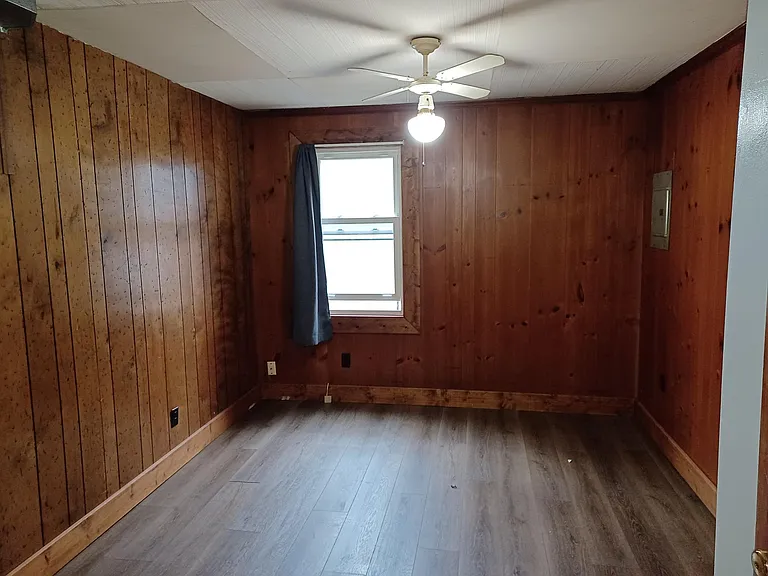 154 Williams St #B — Photo 8