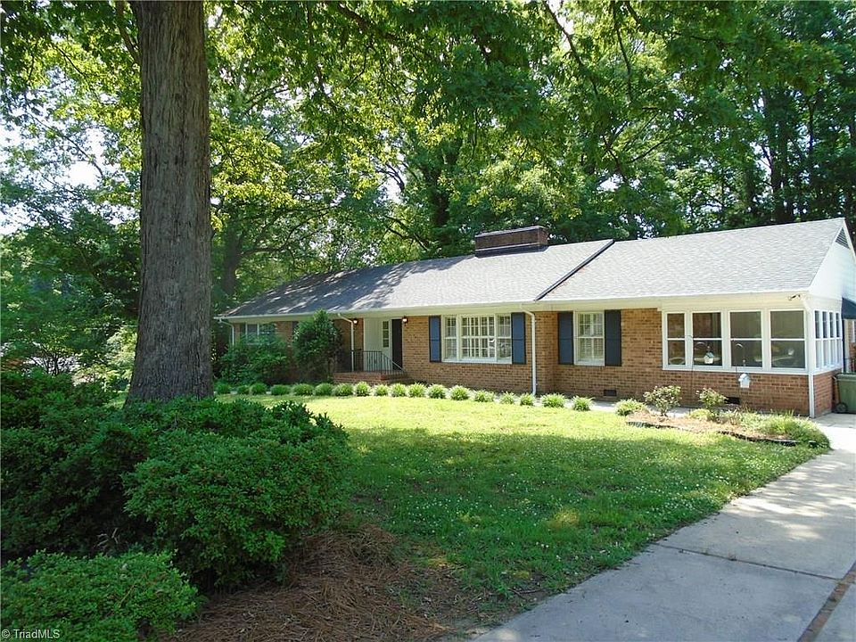1st image of 1003 Oakcrest Dr
