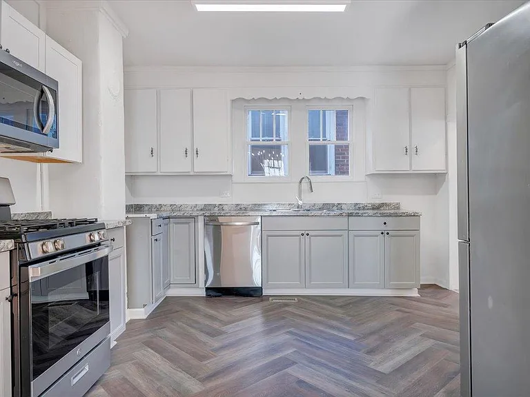 1622 8th St SE — Photo 15