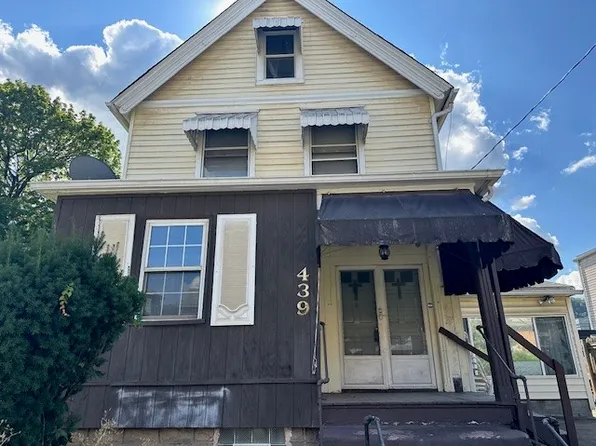 439 4th Ave, New Kensington, PA 15068