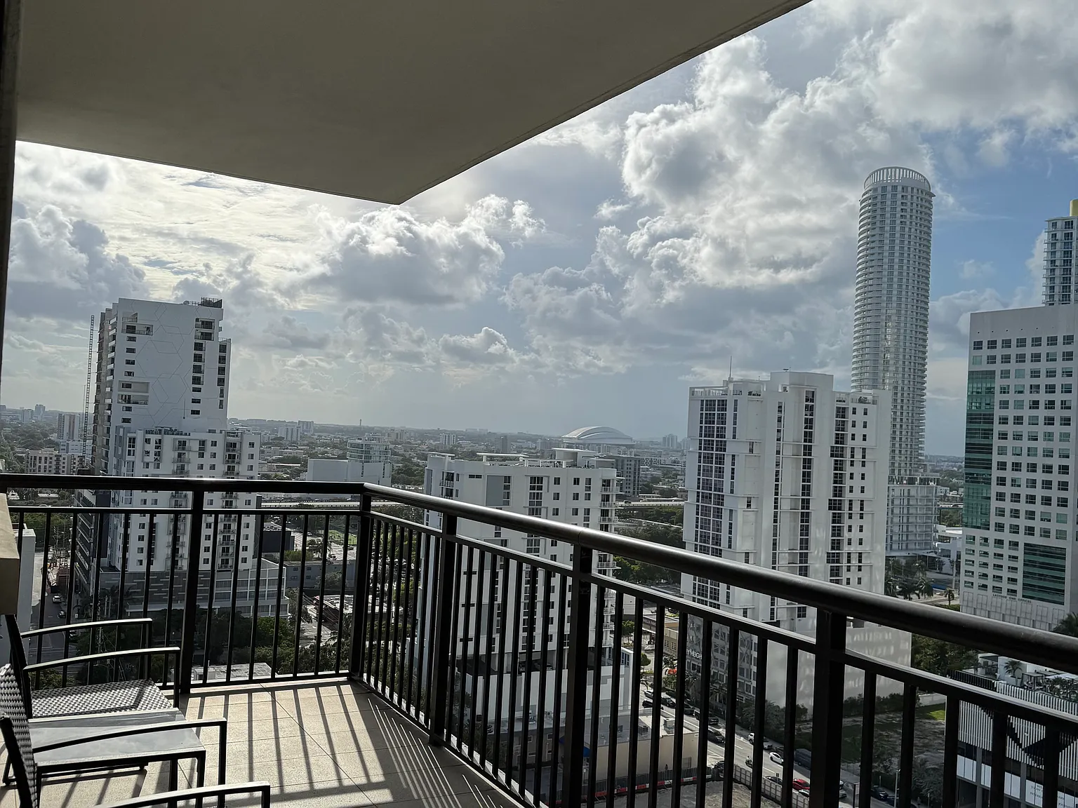 2 bed, 1100 sqft, $4,185 — Photo 4