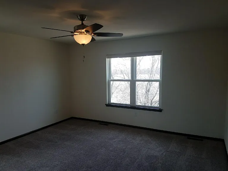 124 Villa Ct — Photo 13