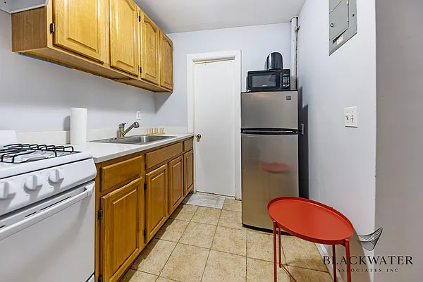 Rented by Blackwater Associates Inc. | media 8