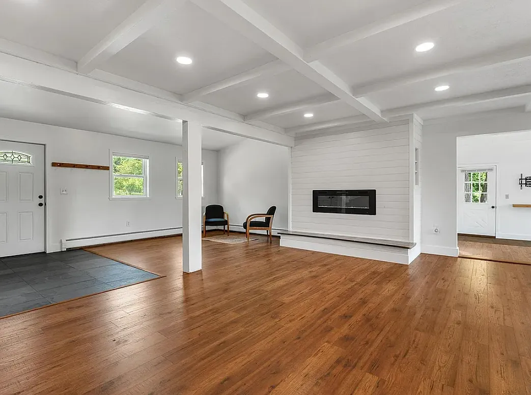 3 bed, 1490 sqft, $3,550 — Photo 3