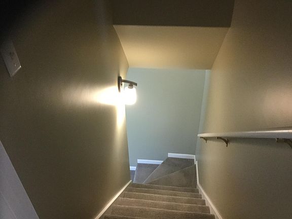 2nd image of 1275 Gentian Dr SE
