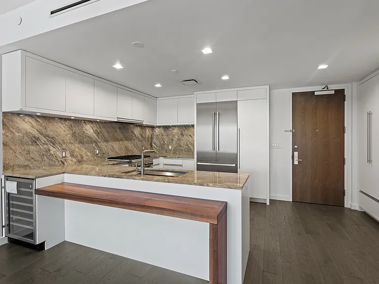 328 Adolphus Ave #606 — Photo 4