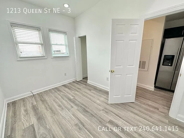 1213 Queen St NE #3 — Photo 3