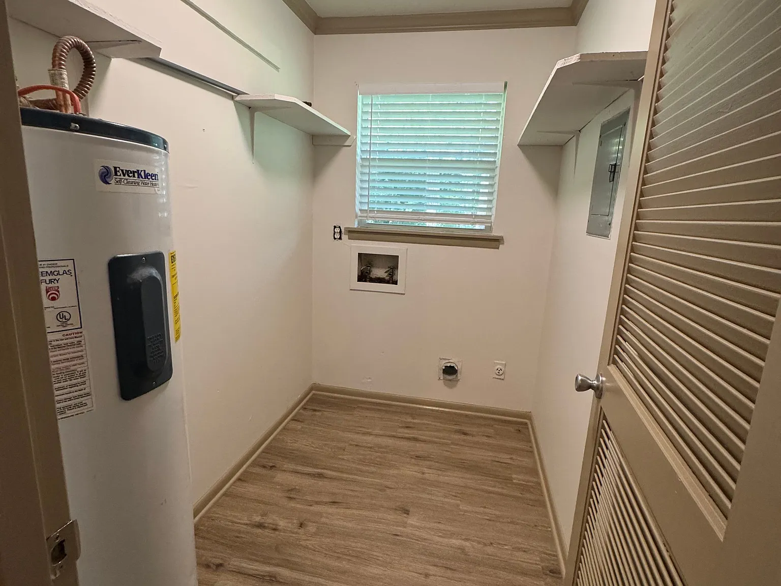 2 bed, 1.0 bath, 881 sqft, $950 — Photo 4