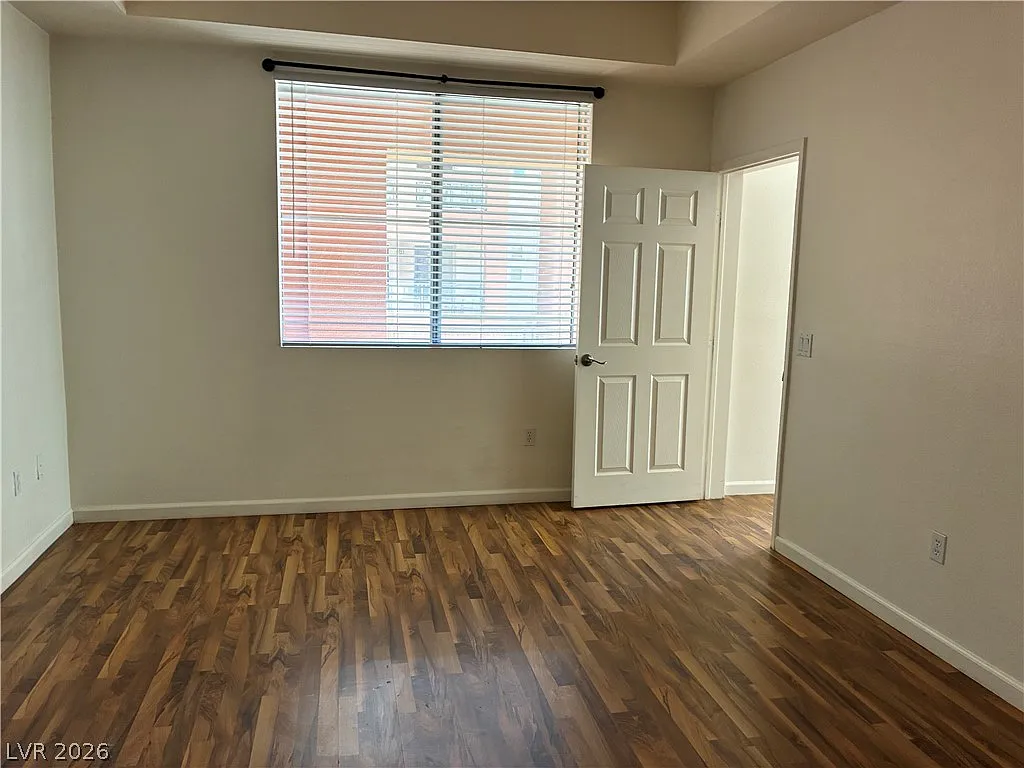 Building Photo - 43 E Agate Ave #405