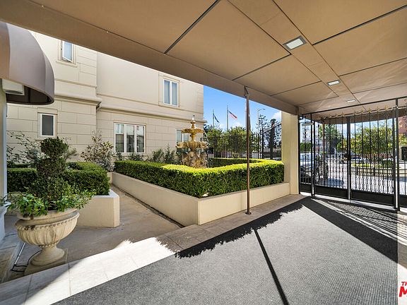 4th image of 1424 N Crescent Heights Blvd Unit 27