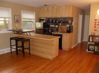 4597 Macarthur Blvd NW APT 1, Washington, DC 20007