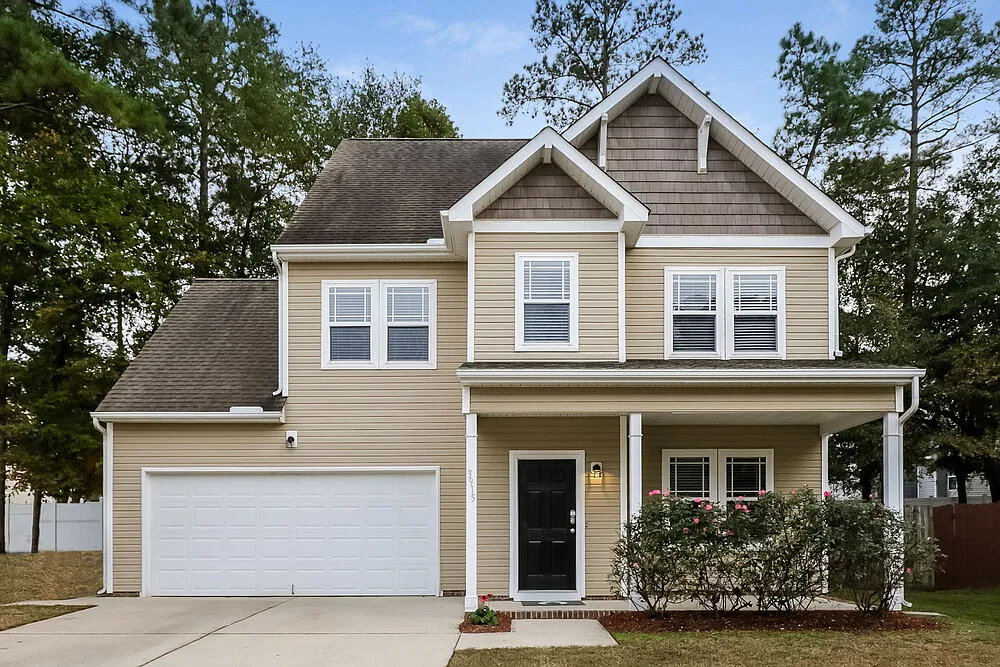 4 bed, 2.5 bath, 1958 sqft, $2,295 — Photo 1