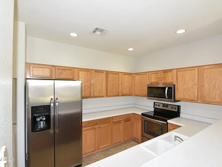 1335 E June St #213 — Photo 19