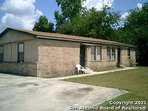 414 San Blas — Photo 1