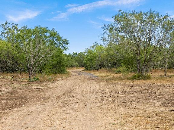 4th image of 5 County Road 171