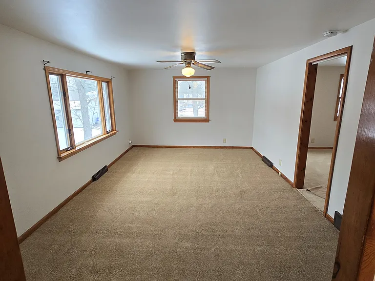 1077 Seneca Creek Rd — Photo 3