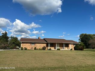 224 Mountain View Rd, Jacksboro, TN 37757