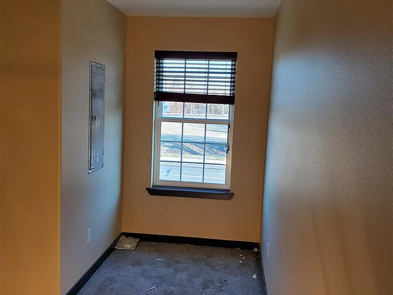 1401 N Water St #3 — Photo 11