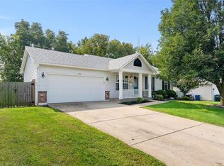 676 Ballantrae Dr, Wentzville, MO 63385