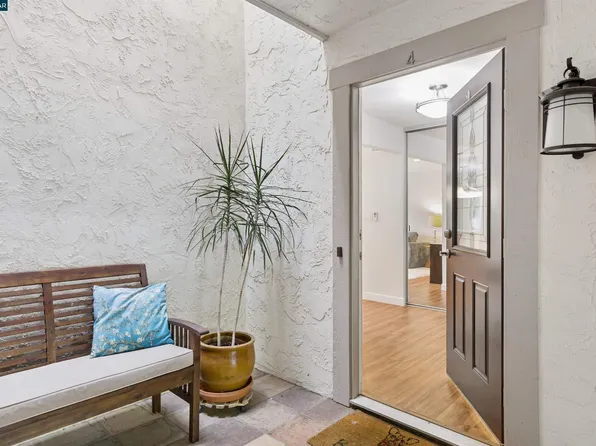 3112 Terra Granada Dr APT 4, Walnut Creek, CA 94595