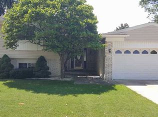 5136 Temple Dr, Sterling Heights, MI